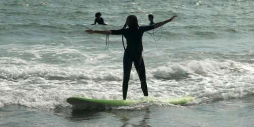 « Black Surfers Matter », sur Arte.tv : sous les vagues, le racisme au quotidien