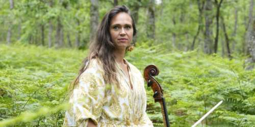 « Le Silence de la forêt », la fable écologique de la violoncelliste Olivia Gay jouée au pied des arbres