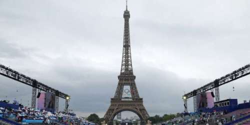 « Maintenir les cinq anneaux sur la tour Eiffel dit beaucoup de la façon dont la culture a été instrumentalisée durant les JO »