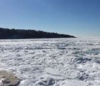 L'océan Atlantique gelé sur la côte Est des Etats-Unis après une vague de froid