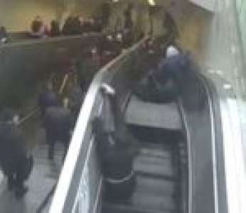 Une personne avalée par l'escalator d'une station de métro à Istanbul