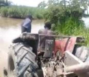 Comment traverser une rivière avec un tracteur