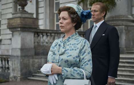 Netflix suspend le tournage de « The Crown »