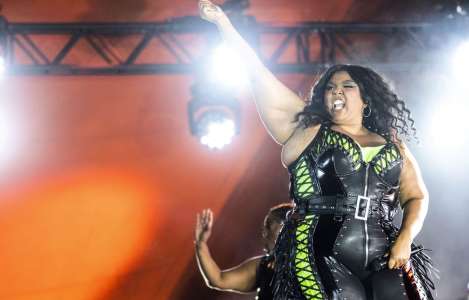 La chanteuse américaine Lizzo poursuivie par des ex-employées pour harcèlement