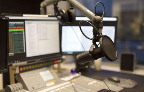 WKND change de visage, Qub pourrait passer sur la FM