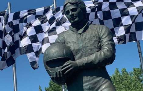 La statue de Gilles Villeneuve a été volée devant le musée dédié à sa mémoire