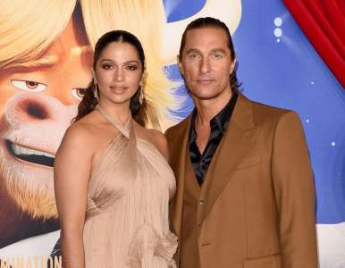 Matthew McConaughey et Camila Alves étaient sur un vol qui a envoyé sept personnes à l’hôpital et What Else pour le 3 mars 2023