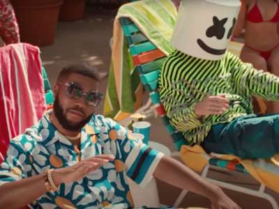 Marshmello et Khalid Usher dans Summer Vibes dans la vidéo ‘Numb’