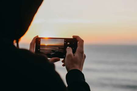 Il cherche à prendre la photo parfaite et tombe des nues en zoomant dessus quelques jours plus tard