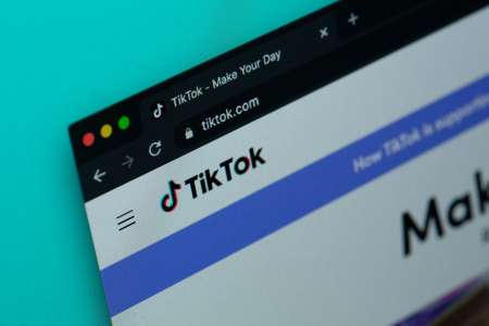 Tutos, interviews des prisonniers… un détenu ouvre un compte TikTok et devient influenceur derrière les barreaux