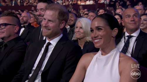 Harry et Meghan aux ESPY Awards 2024 : cette blague dérangeante de Serena Williams en plein discours