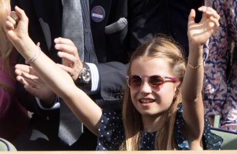 Charlotte : la fille de Kate et William grandit et elle le montre à tout le monde de la plus mignonne des manières