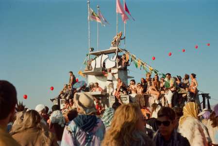 Burning Man : une femme de 39 ans meurt dans de troubles circonstances lors du célèbre festival