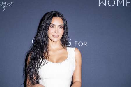 Kim Kardashian a rendu visite aux vrais frères Menendez en prison, et voici ce qu’elle en dit