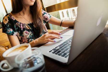 TÉMOIGNAGE. “J'ai sept jobs à 21 ans sans un seul jour de congé, je préfère travailler que ne rien faire”