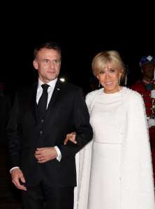 Brigitte Macron : la première dame scintille et éblouit avec strass et bijoux lors du dîner d'Etat au Maroc