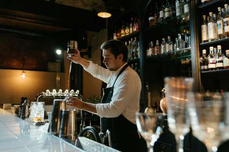 Un barman révèle le jour où il a systématiquement les « pires » clients