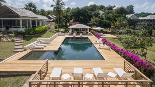 Jean-Paul Belmondo : 8 chambres, piscine… A quoi ressemble sa luxueuse villa des Caraïbes léguée à Paul ? (Photos)