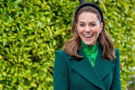  «Pourquoi certains membres de la famille royale taquinent Kate Middleton» | «Les secrets de la taquinerie royale envers Kate Middleton»