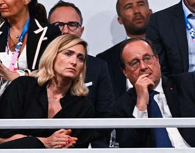 François Hollande “très en colère” : ce couac de Julie Gayet qu’il a eu du mal à supporter