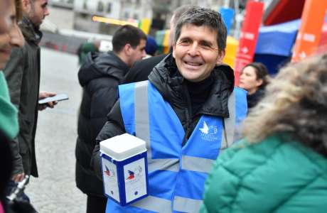 Malaise dans Télématin ! Thomas Sotto refroidit tous ses chroniqueurs avec une blague malvenue