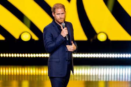 https://www.closermag.fr/royautes/prince-harry-impatient-et-jaloux-et-sil-setait-precipite-pour-imiter-son-frere-3437780