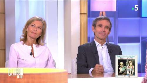 Claire Chazal : victime d’une terrible crise d’angoisse en pleine interview d’un Président, elle raconte