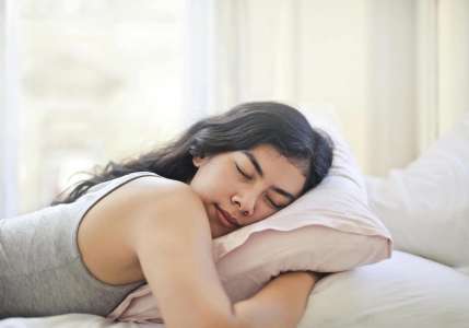 Ces aliments qui peuvent rendre vos rêves bien plus intenses, selon des experts du sommeil