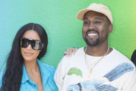 Kanye West accusé de harcèlement sexuel : la réaction de Kim Kardashian en dit long