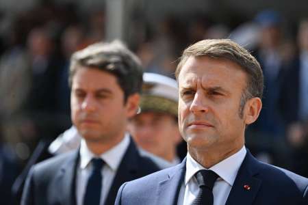 “Qui s’amuse ? C’est Vladimir Poutine” : Emmanuel Macron en prend pour son grade