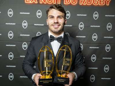 Antoine Dupont : quelle est la taille de la star du rugby français ?