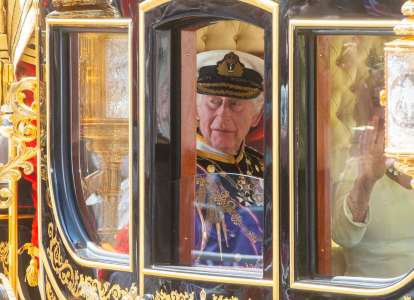 “Il a demandé…” : cette requête rarissime de Charles III lors d’une de ses visites au Louvre