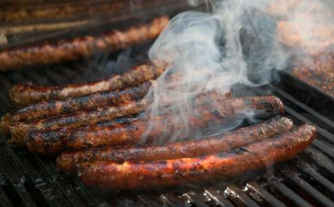 Essonne : il mange une merguez, ce qu’elle contient l’envoie à l’hôpital