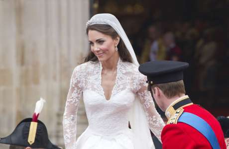 Kate Middleton : son astuce toute simple pour rendre sa taille plus mince dans sa robe de mariée