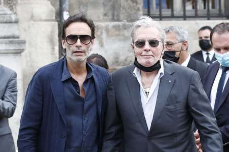 Mort d’Alain Delon : son fils Anthony brise le silence deux jours après sa disparition