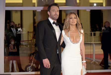 Jennifer Lopez et Ben Affleck : leurs problèmes conjugaux ont débuté dès la lune de miel et le sevrage de l’acteur n’y est pas pour rien