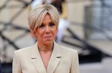 Brigitte Macron à Brégançon : sa fille Laurence partage une photo de la première dame en maillot de bain