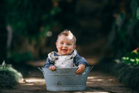 Cet âge où il est préférable qu’un père arrête de laver sa fille