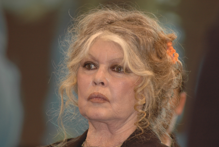 Brigitte Bardot : “c’est un porc !”, elle sort la sulfateuse contre une icône du cinéma et c’est inattendu