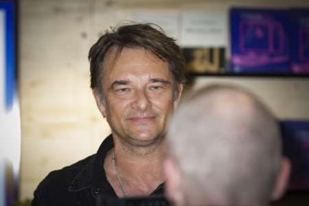 “Ce lien familial est sacré” : David Hallyday très complice avec ses trois enfants non sans certaines concessions