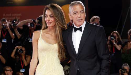 George Clooney gentleman : ce couac qu’il a évité de justesse sur le tapis rouge de la Mostra de Venise