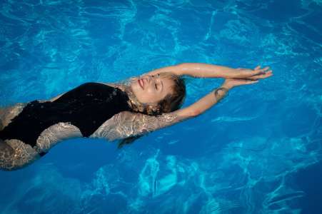 Elle se retrouve handicapée à vie après une simple baignade