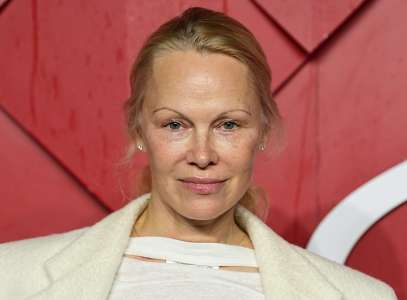 Pamela Anderson : zoom sur le relooking tout en élégance de la star (photos)