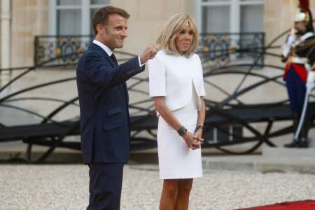 Emmanuel et Brigitte Macron : manque de moyens à l’Elysée ? Des économies nécessaires