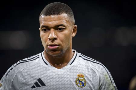 Kylian Mbappé aurait couché avec une jeune femme en Suède, leurs textos pourraient faire basculer l’affaire