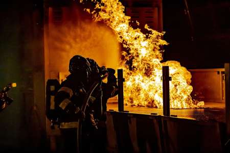 Lyon : elle met le feu à la chambre de son grand-père pour une raison déchirante