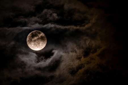 Pleine Lune du dimanche 15 décembre : ces signes dans la tourmente