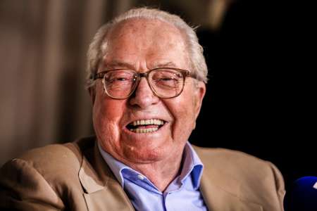 Mort de Jean-Marie Le Pen : comment l’homme politique avait-il perdu son œil gauche ?