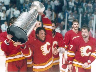 Mike Vernon, légende des Flames de Calgary, élu au Temple de la renommée du hockey