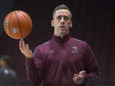 James Derouin des Gee-Gees prend la relève après le congédiement de l’entraîneur-chef des BlackJacks